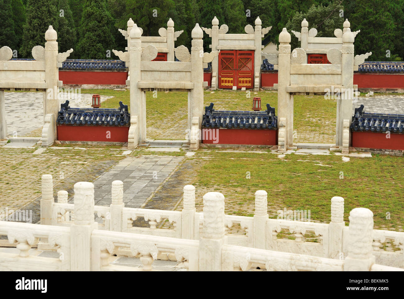 Tempel des Himmels in Tiantan Gleichheit - Imperial Gewölbe des Himmels mit runder Hügel Altar, Beijing CN Stockfoto
