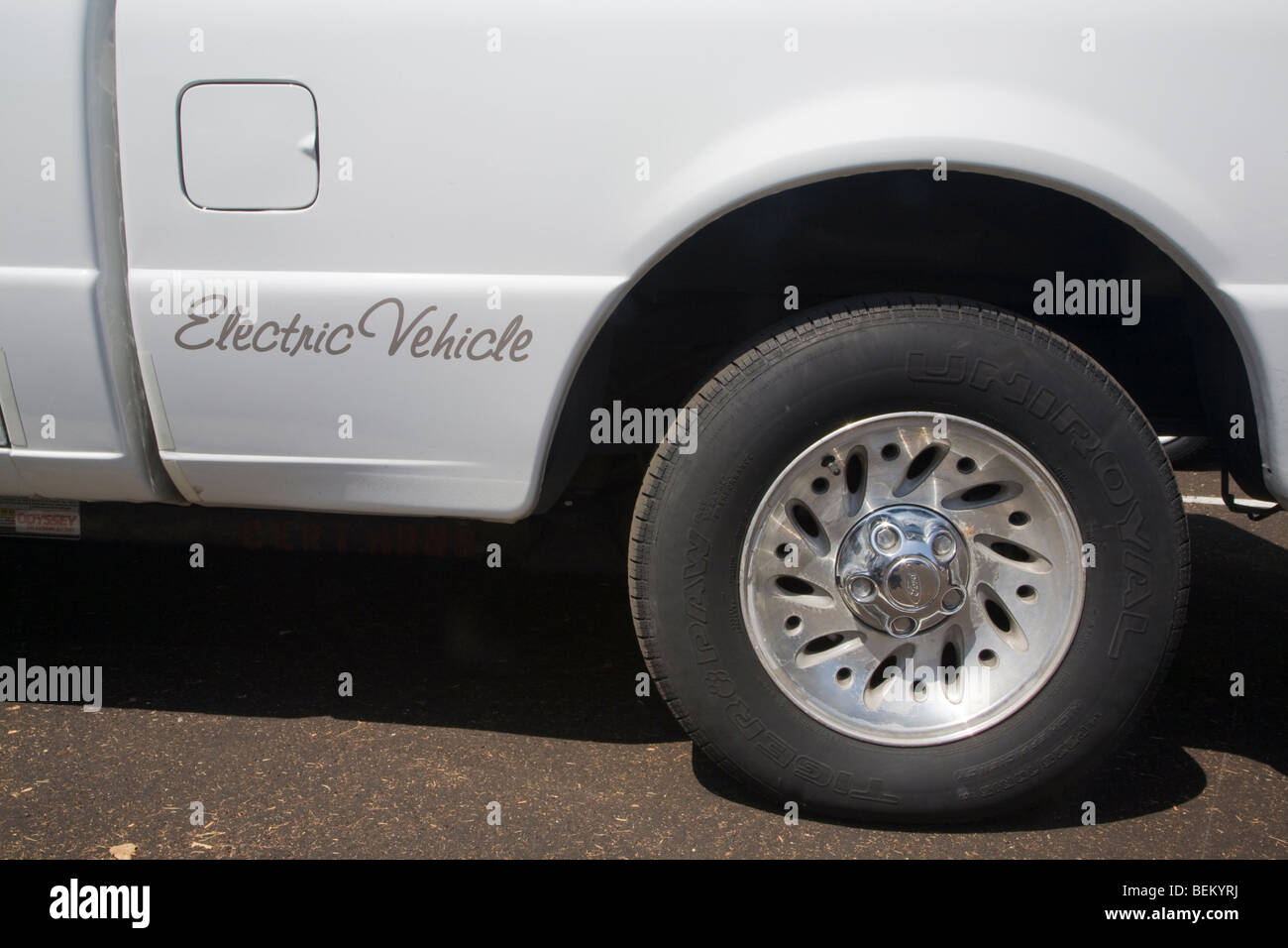 Nahaufnahme des weißen Ford Ranger EV (electric Vehicle) bei einer elektrischen Fahrzeug Rally in Palo Alto. Palo Alto, Kalifornien, USA Stockfoto