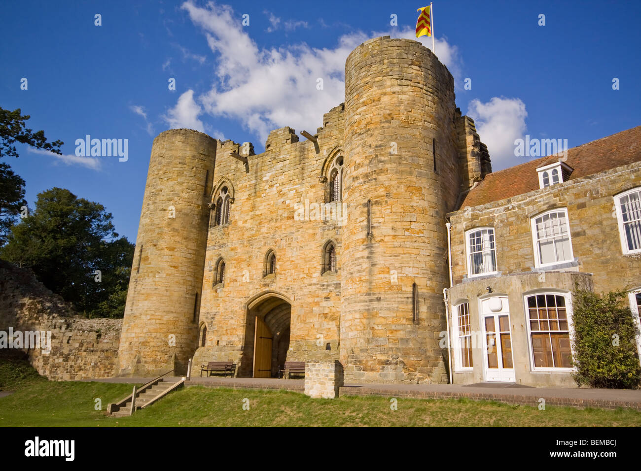 Das Torhaus am Schloss Tonbridge, Kent Stockfoto