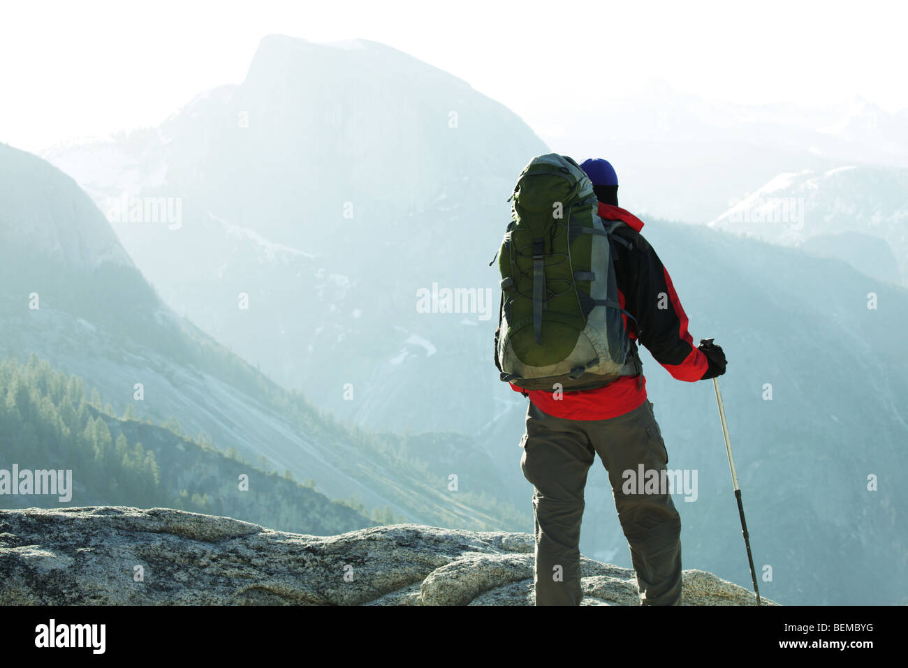 Wandern in Yosemite Bergen Stockfoto