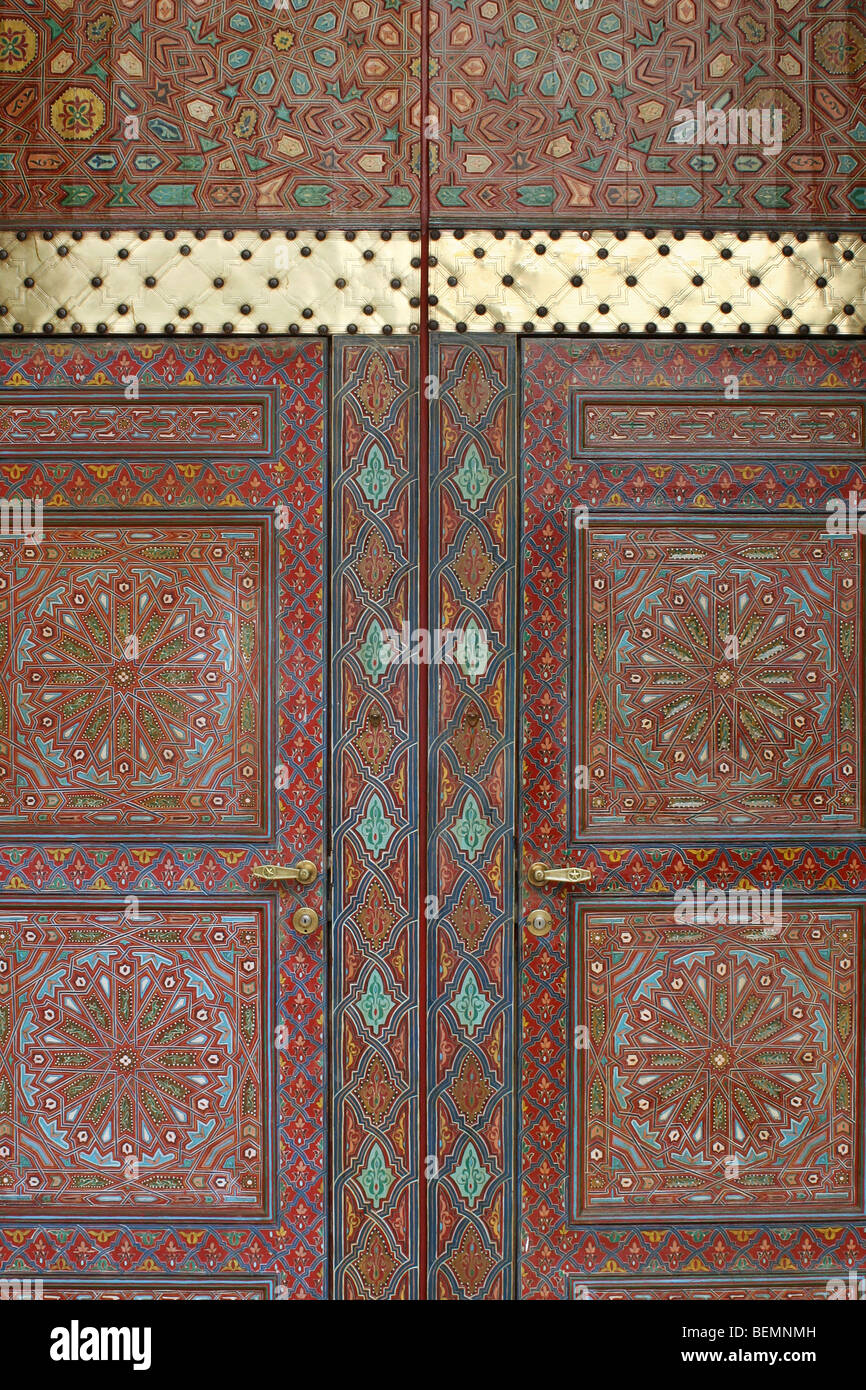 Eine der Türen im königlichen Palast in Casablanca, Marokko Stockfoto