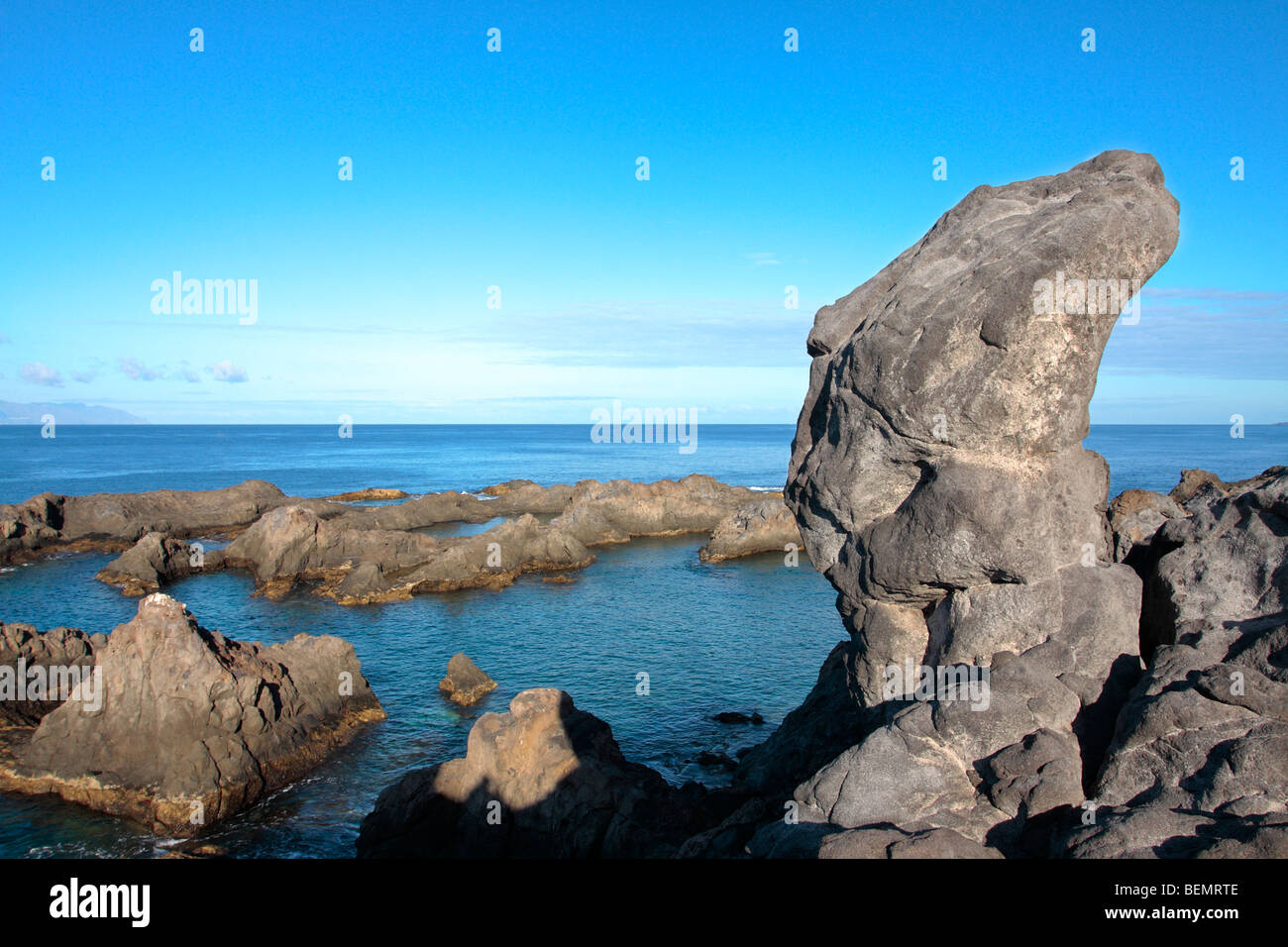 Rock Formation erscheinen wie ein Tiere Kopf auf th Küste von Puerto de Santiago-Teneriffa-Kanarische Inseln-Spanien Stockfoto