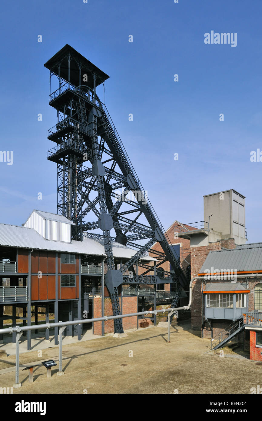 Wicklung-Rad im Bois du Cazier Coal Minenmuseum in Marcinelle, Charleroi, Belgien Stockfoto