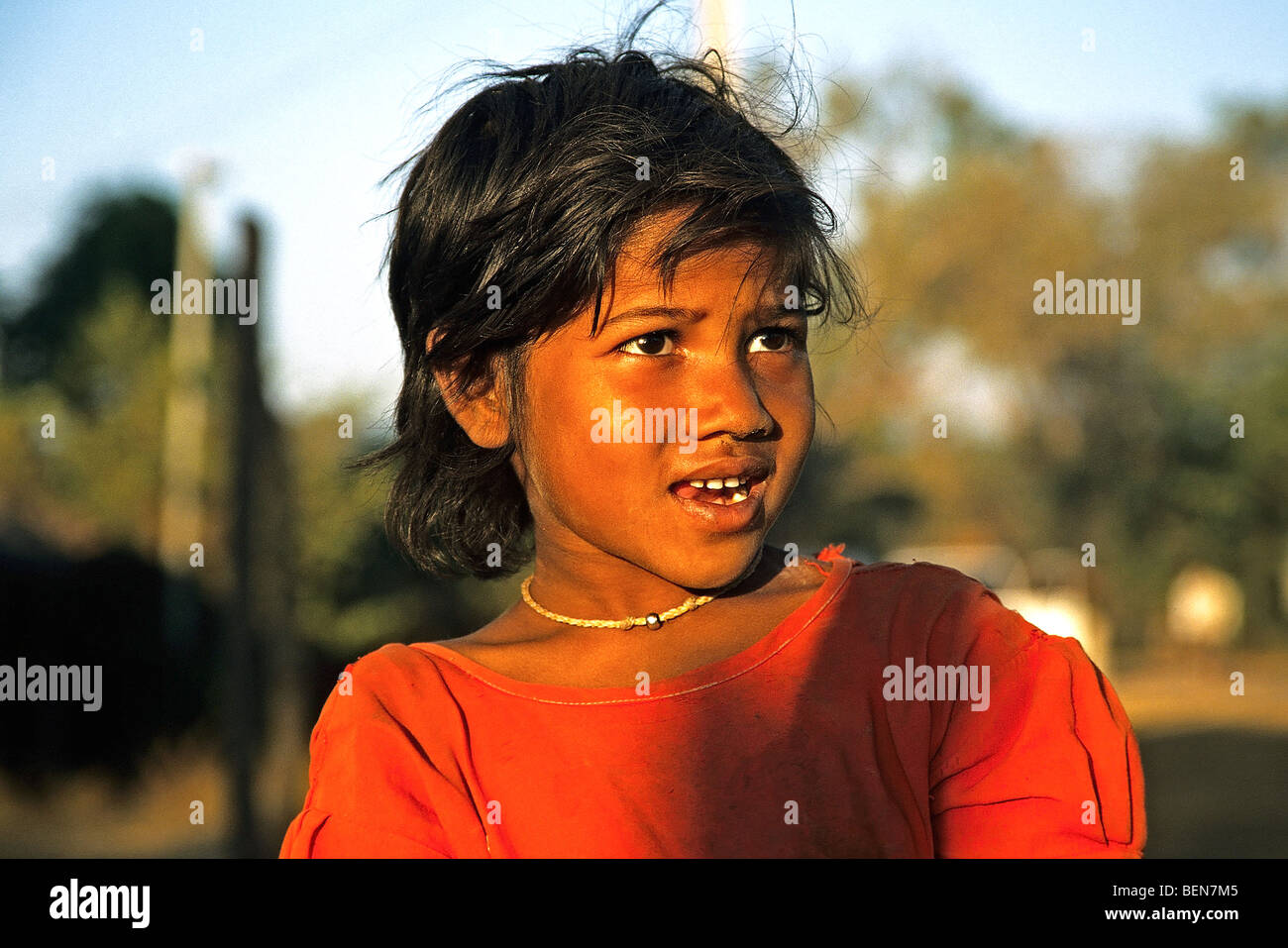 Mädchen in Kanna-Nationalpark, Indien Stockfoto