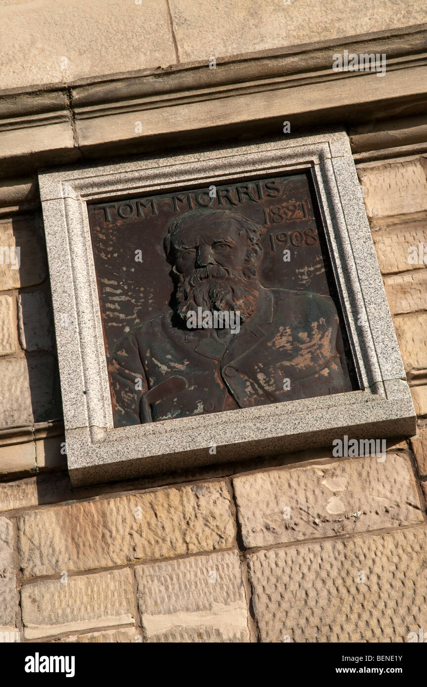 Tom Morris Denkmal Bronze, auf der Royal & alte Clubhaus bauen, St. Andrews, Fife. Stockfoto