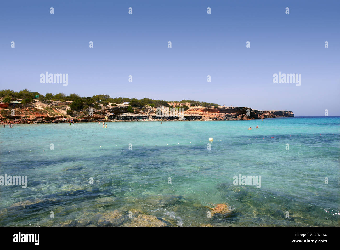 Formentera Cala Saona Seelandschaft türkisblauen Mittelmeer in Ibiza Spanien Stockfoto