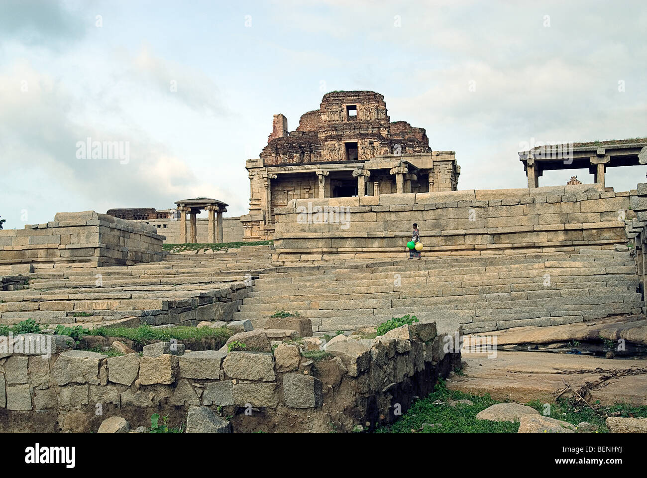 Der Krishna-Tempel befindet sich ein teilweise eingestürzten Tempel südlich von Hemakuta Hill wurde gebaut, um einen militärischen Sieg des Königs zu feiern Stockfoto