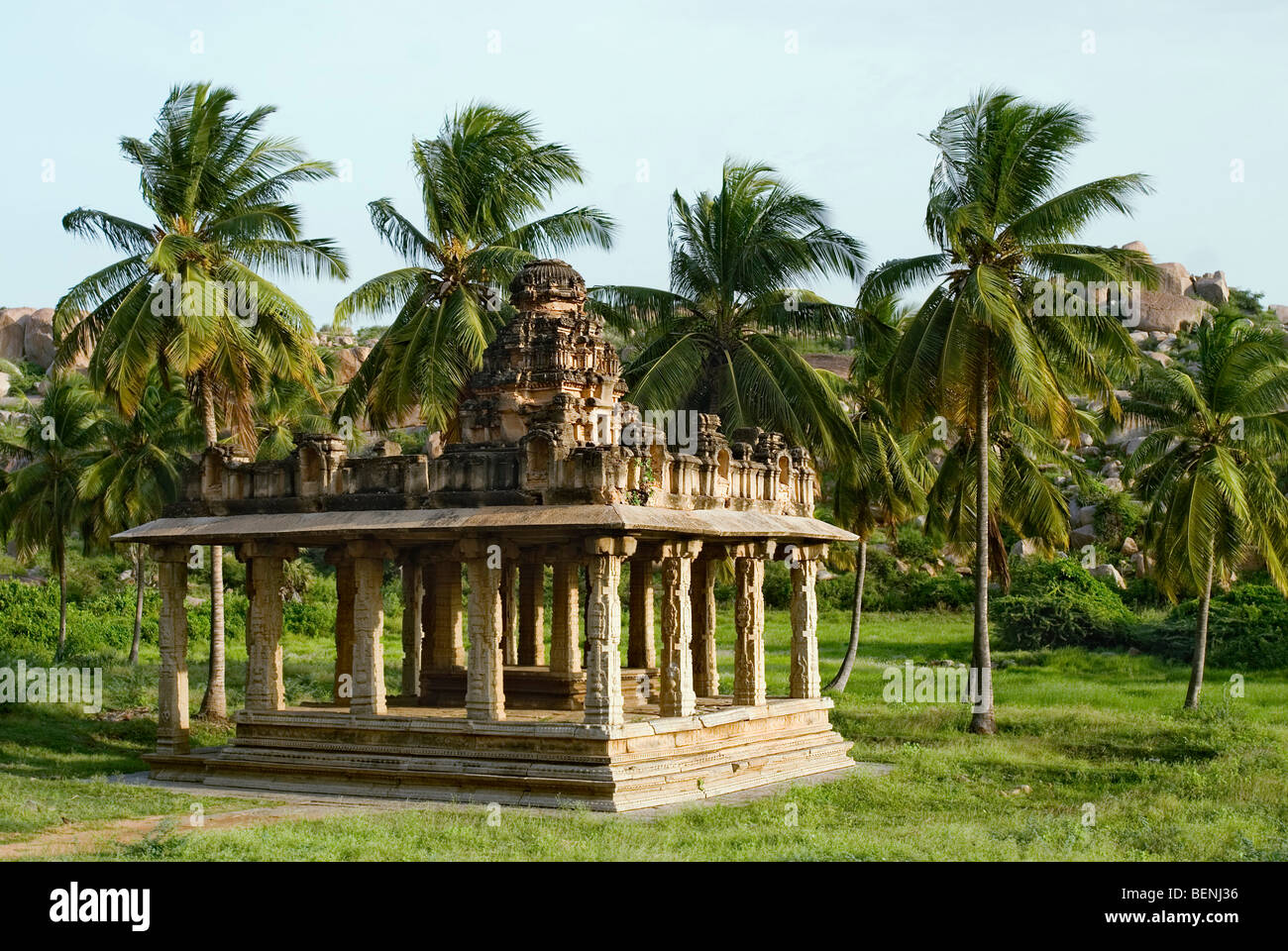 Die Chariot-Endstation in der Nähe von Vitthala-Tempel gebaut im 15. Jahrhundert n. Chr. während der Regierungszeit von König Krishna Deva Raya Hampi Stockfoto