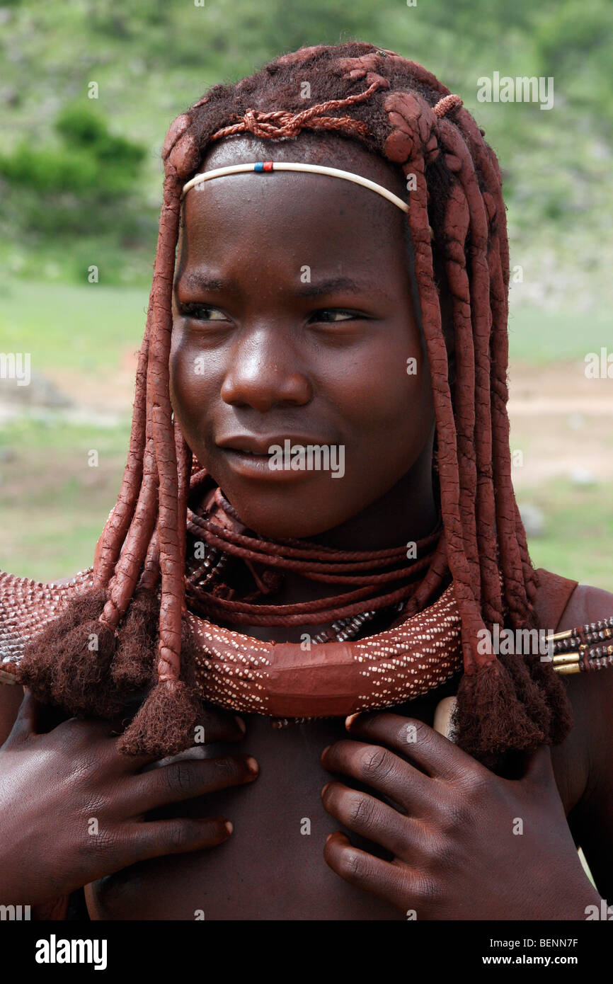 Himba Frau Porträt, Kaokoland / Kaokoveld, Kunene-Region, nördlichen Namibia, Südafrika Stockfoto