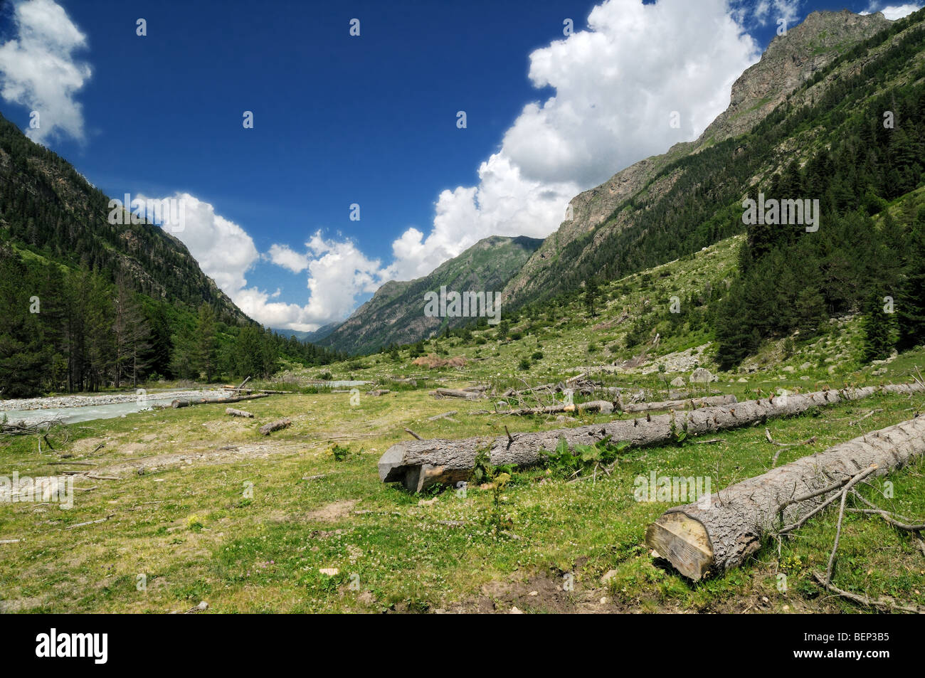 Aktyube Flusstal. Westlichen Kaukasus. Republik der Karachaevo-Cherkessiya. Russland Stockfoto