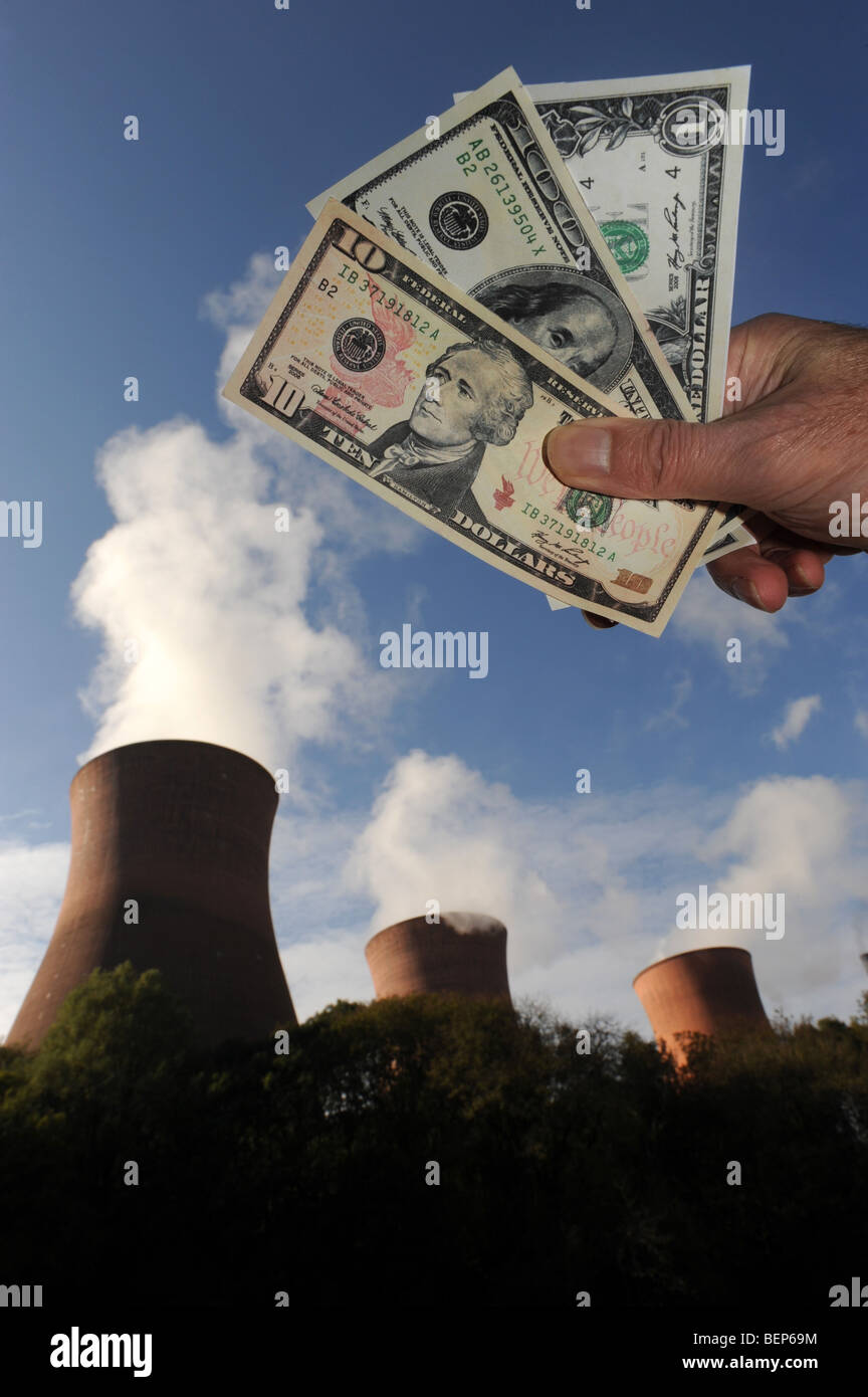 Energie-Preissteigerungen mit US-Dollar und Kraftwerk dargestellt Stockfoto