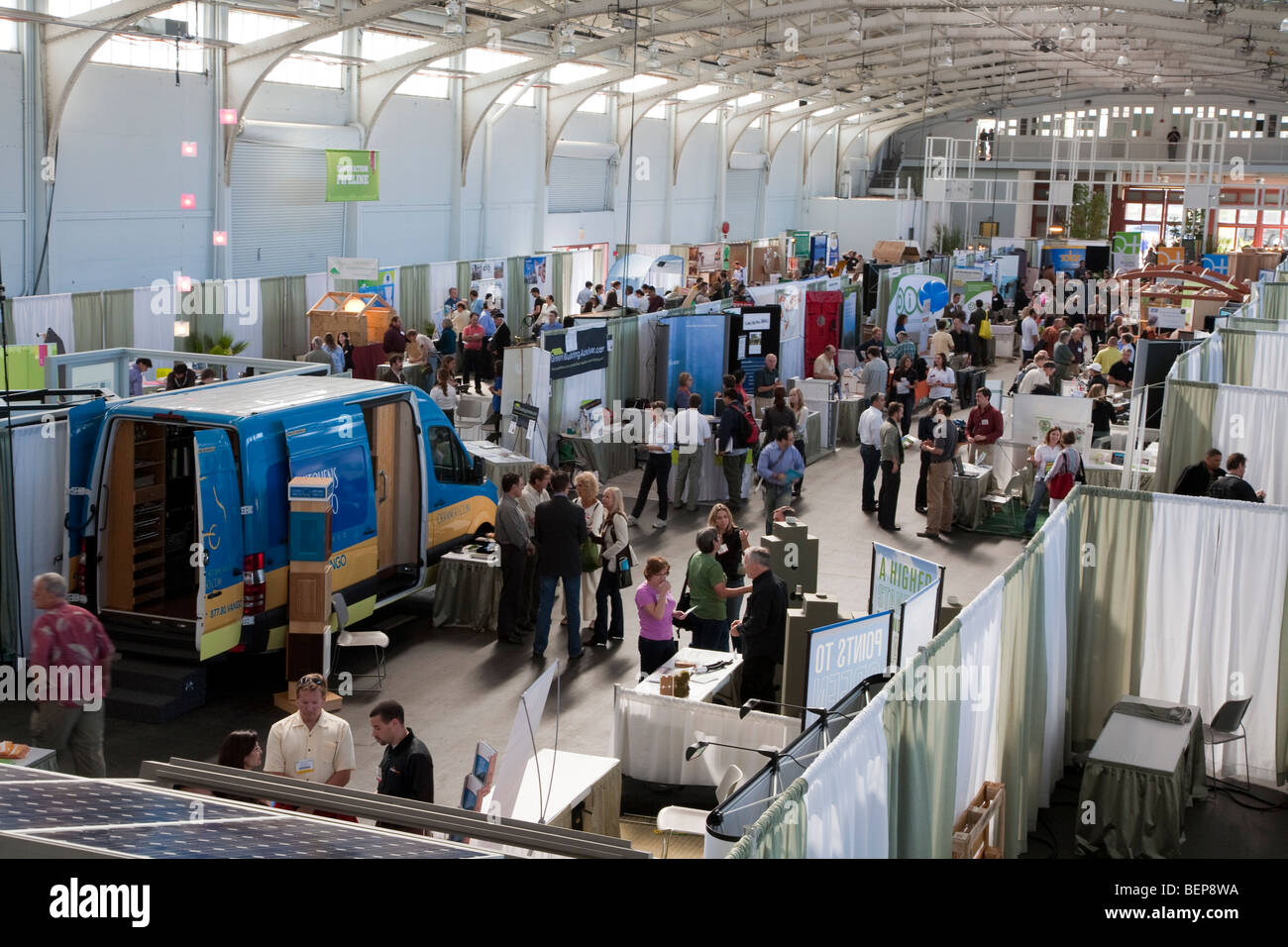 West Coast Green 2009 Ausstellung widmet sich grüne Innovation, Gebäude und Design bei Fort Mason, San Francisco, Kalifornien. Stockfoto