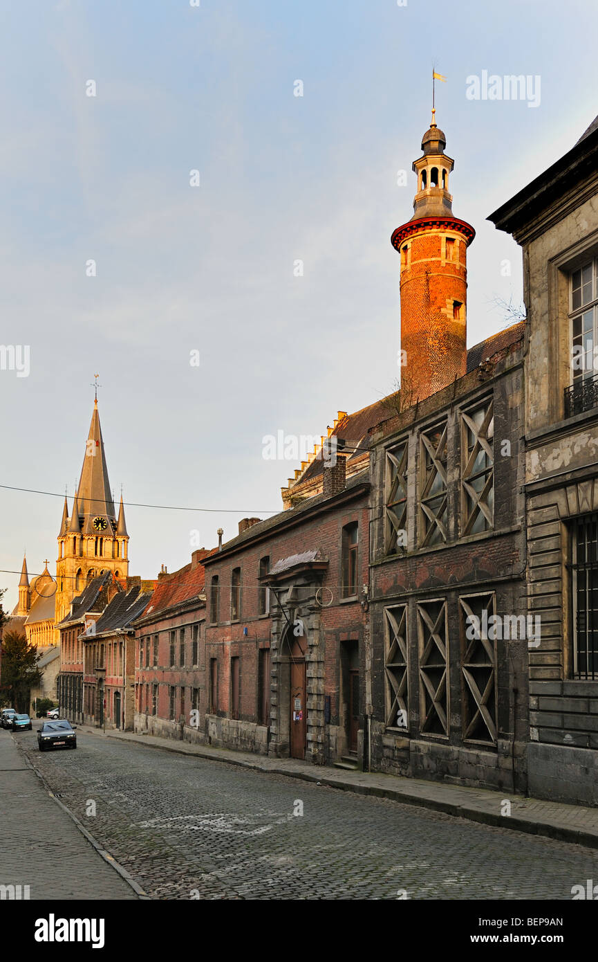 Das archäologische Museum / Musée d'Archéologie in der Rue des Carmes, Tournai, Belgien Stockfoto