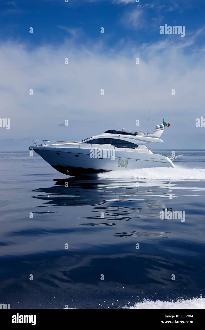 Italien, Sizilien, Panaresa Insel, Luxus-Yacht, Abacus Abacus Werft 52' Stockfoto