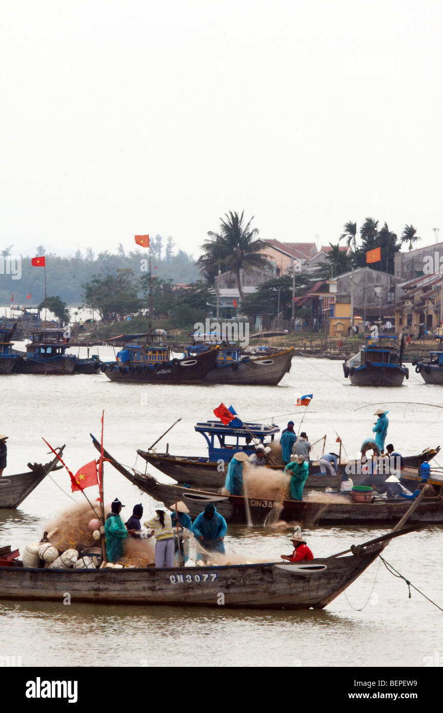 VIETNAM-Fischerei Baots Hoi An. Fotos von SEAN SPRAGUE Stockfoto