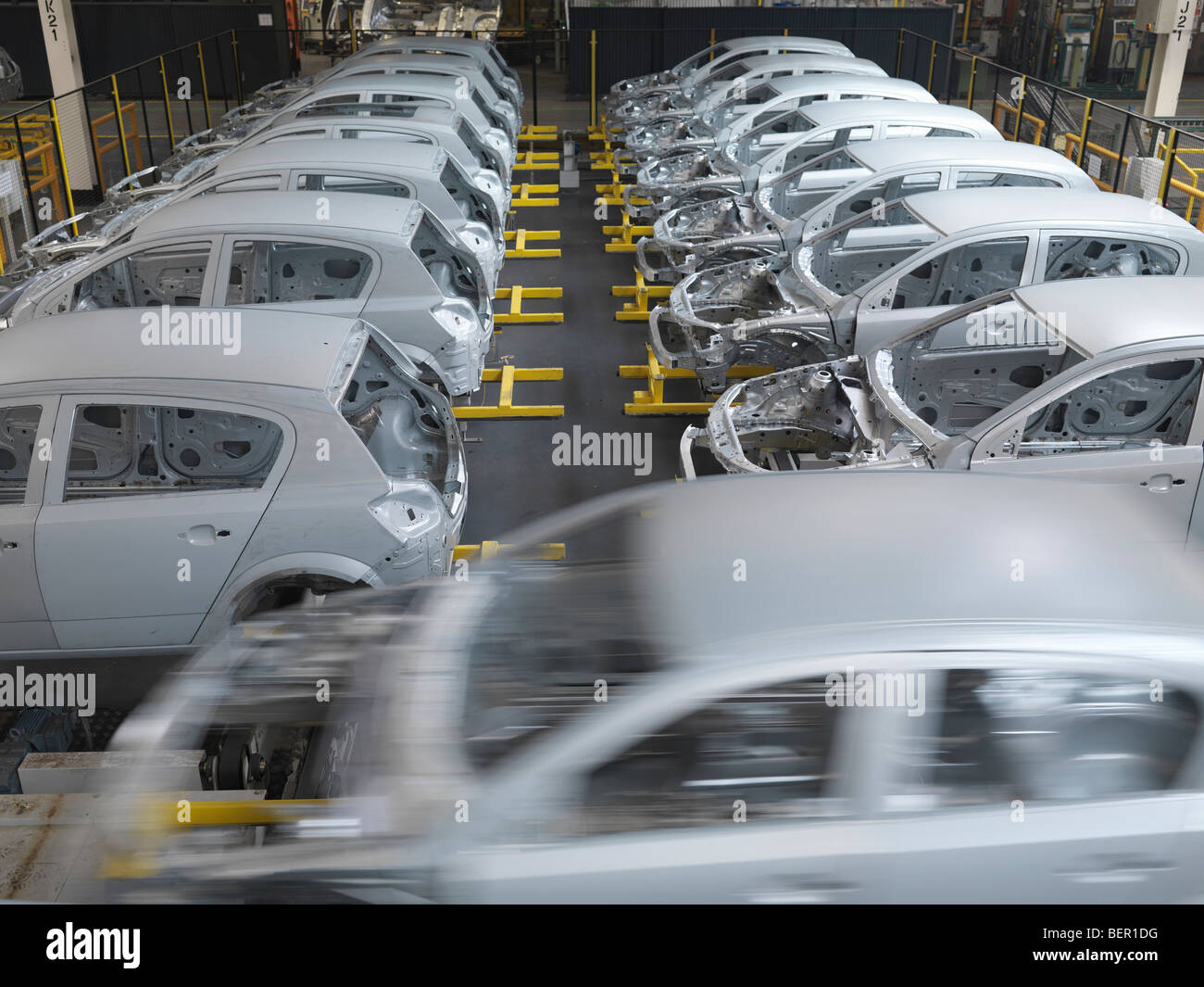 Autos In der Produktion im Werk Stockfoto
