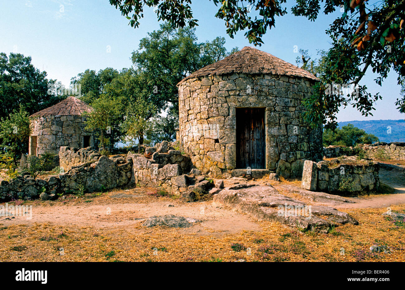 Portugal, Minho: Konstruktionen des Dorfes keltiberische Citania de Briteiros in der Nähe von Guimaraes Stockfoto