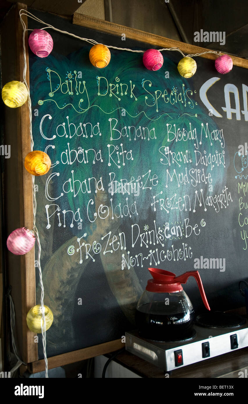 Cafe Getränkekarte auf Tafel in Virginia Beach, Virginia Stockfoto