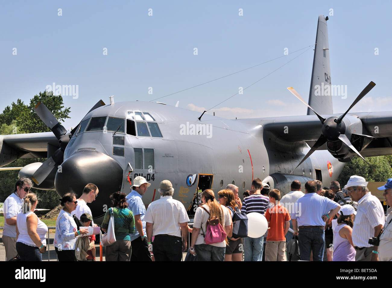 Das militärische Transportflugzeug c-130 Hercules auf der Airshow in Koksijde, Belgien Stockfoto