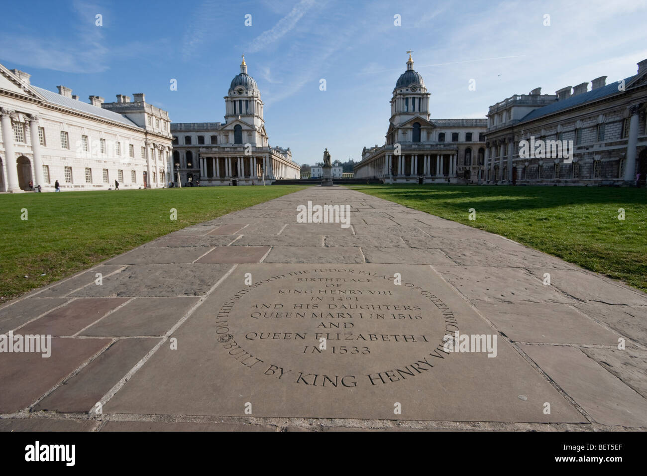 Steinpflaster Tafel zum Gedenken an den Geburtsort von König Henry VIII in Greenwich, London UK. Stockfoto