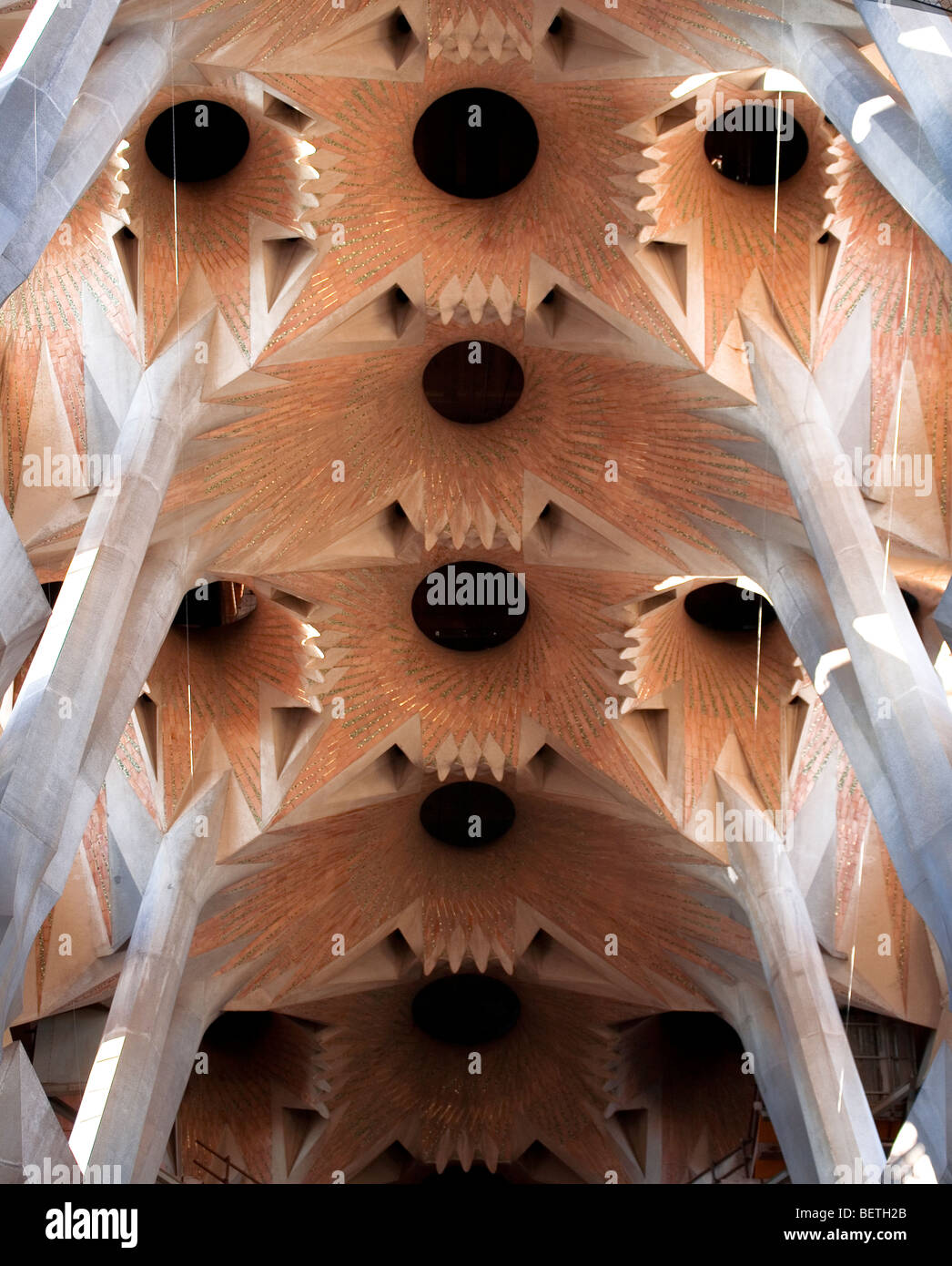 Sagrada Família Innendach. Stockfoto