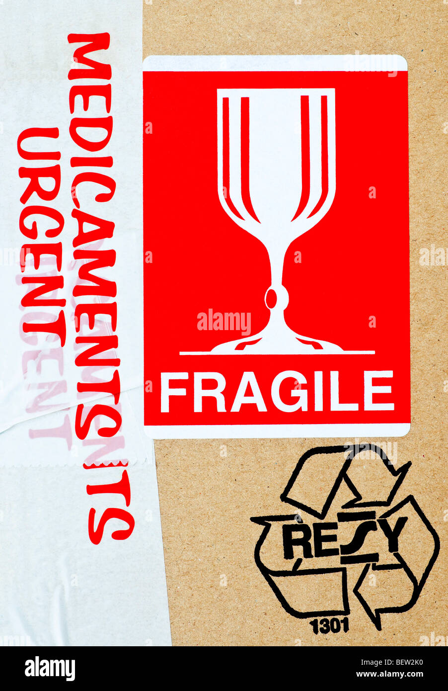 Fragile - international anerkanntes Label Warnhinweise. Stockfoto