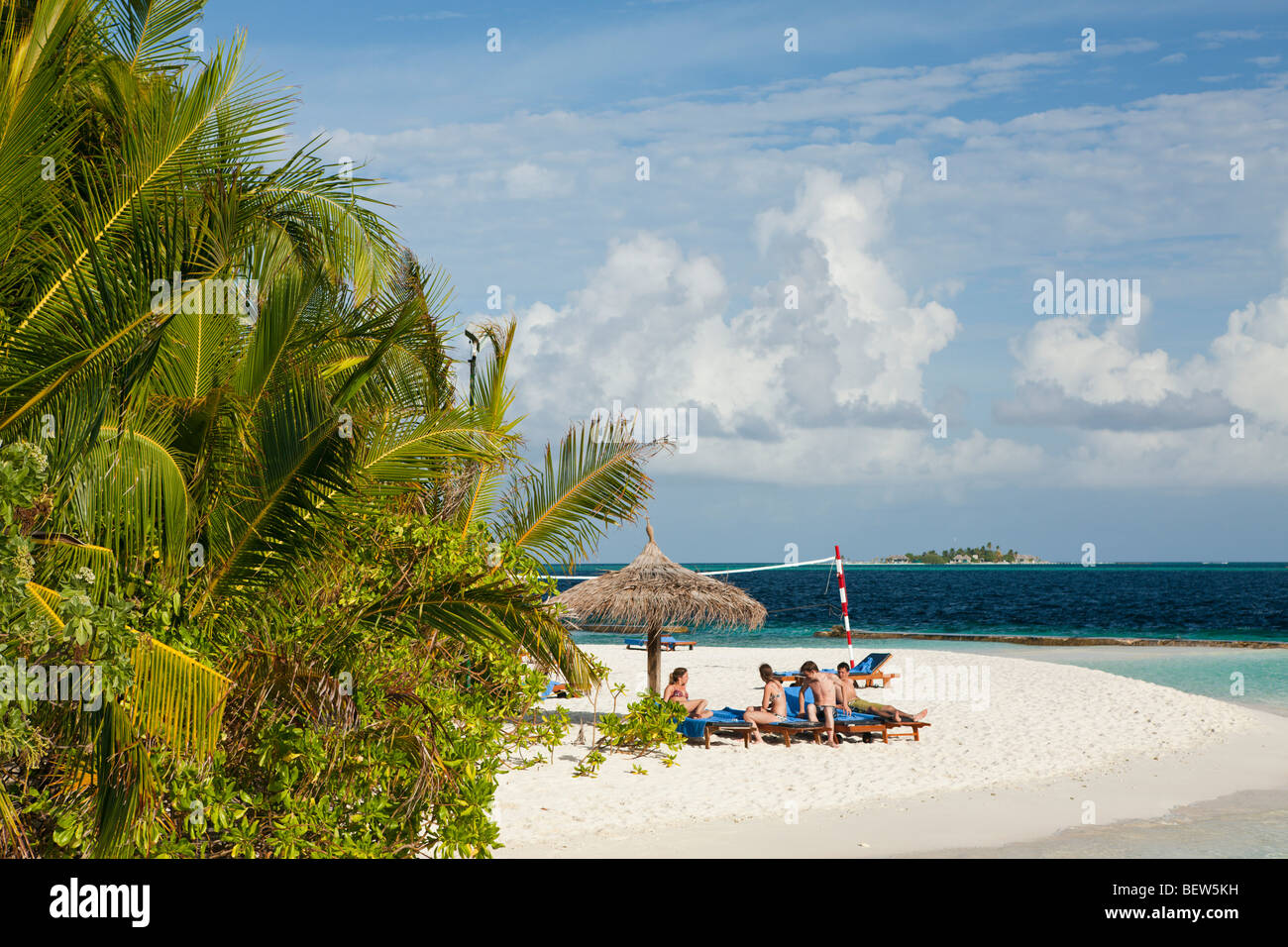 Strand der Malediven Insel Ellaidhoo, Nord Ari Atoll, Malediven Stockfoto