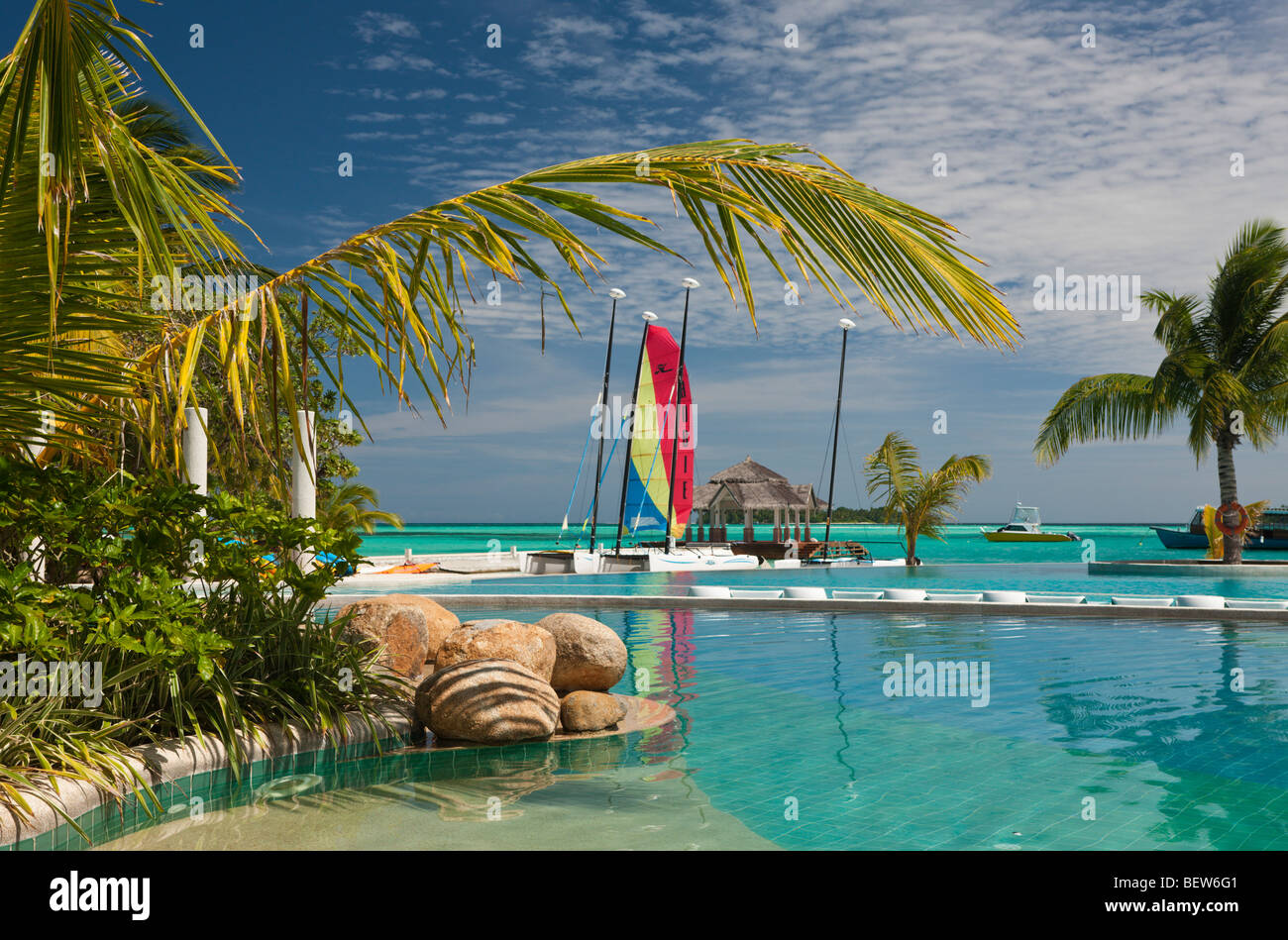 Schwimmbad der Malediven Insel Kandooma, Süd Male Atoll, Malediven Stockfoto