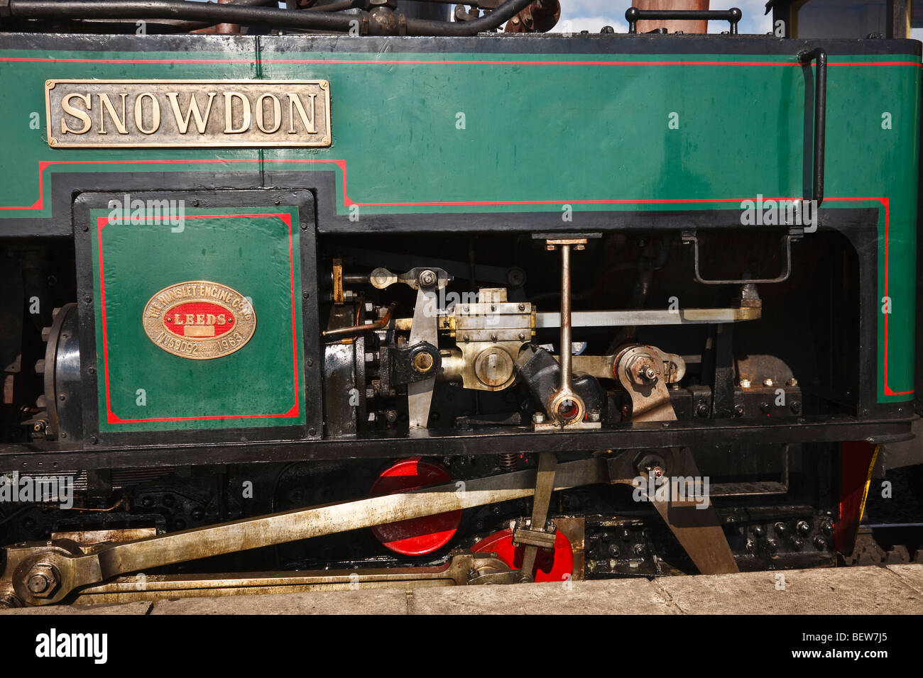 Motor „Snowdon“ an der Clogwyn Station, Snowdon Mountain Railway, Eryri National Park (Snowdonia), Gwynedd, Wales. Stockfoto