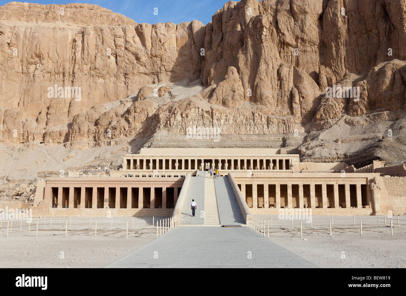 Leichenhalle Tempel der Königin Hatschepsut, Luxor, Ägypten Stockfoto