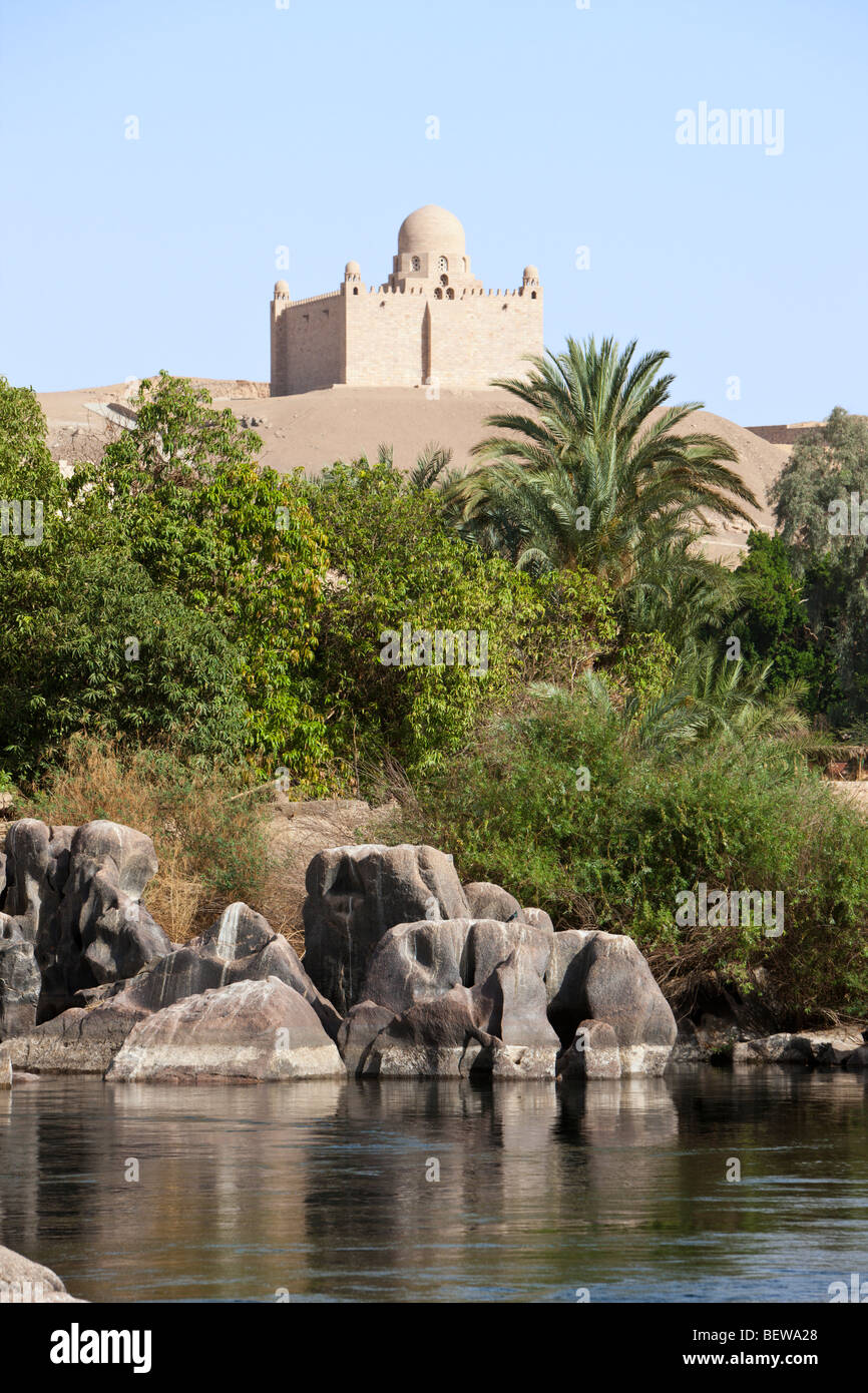 Nil Katarakt und Mausoleum des Aga Khan, Assuan, Ägypten Stockfoto