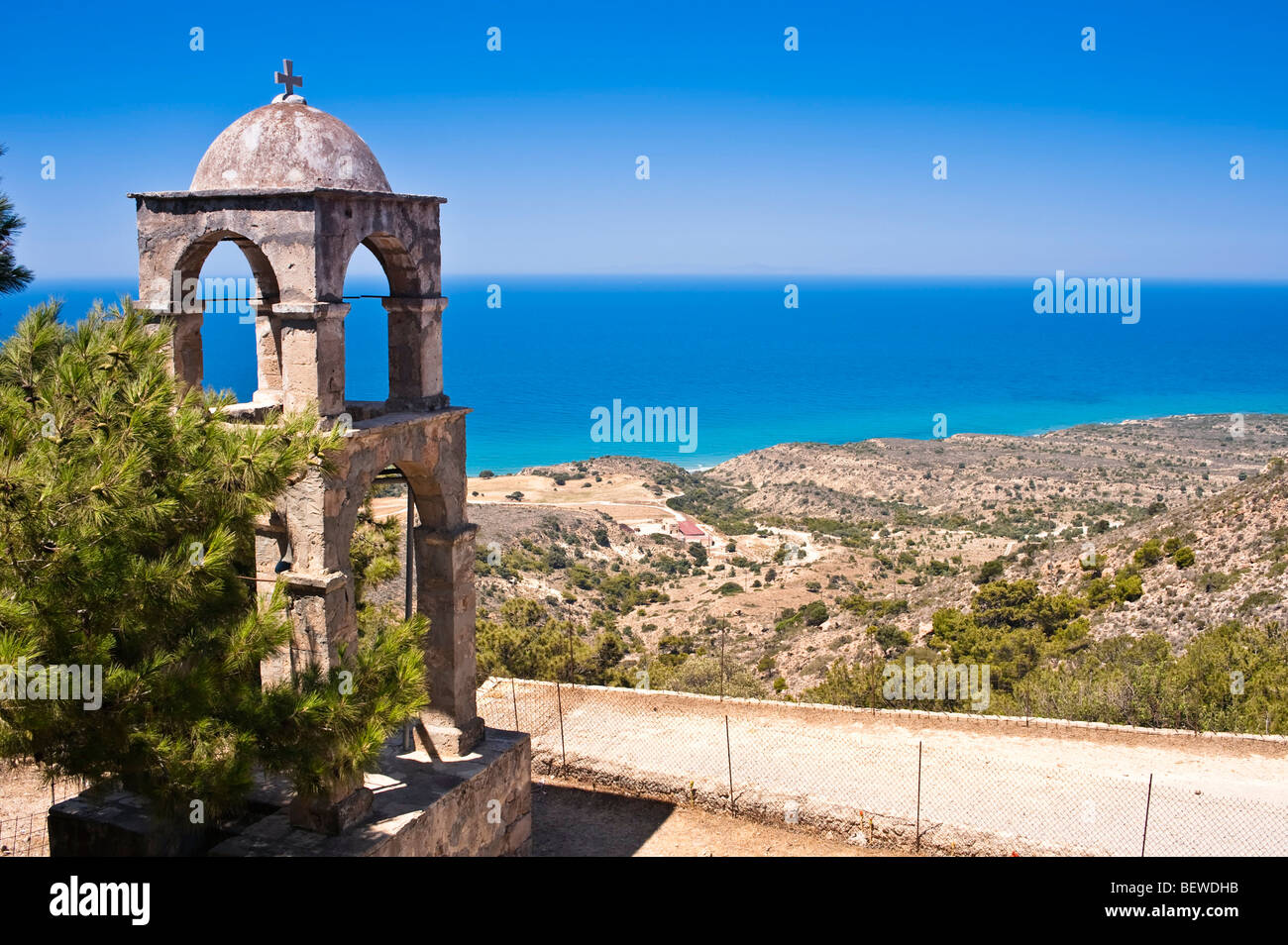Glockenturm der Kirche von Agios Ioannis Prodromos Kloster, Cos, Griechenland Stockfoto