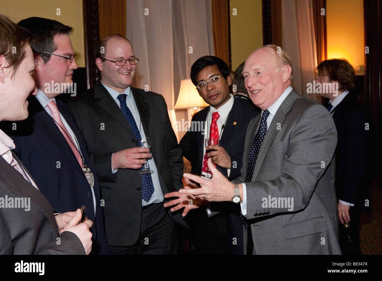 Neil Kinnock anlässlich einer Funktion im House Of Commons, London im März 2009. Stockfoto