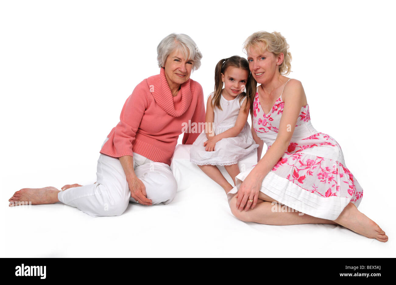 Mutter, Tochter und Enkelin repräsentieren drei Generationen Stockfoto