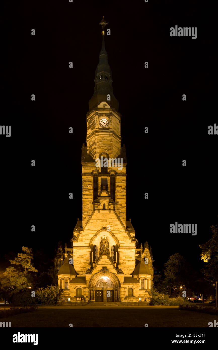 Michaelis-Kirche in Leipzig, Sachsen, Deutschland in der Nacht Stockfoto