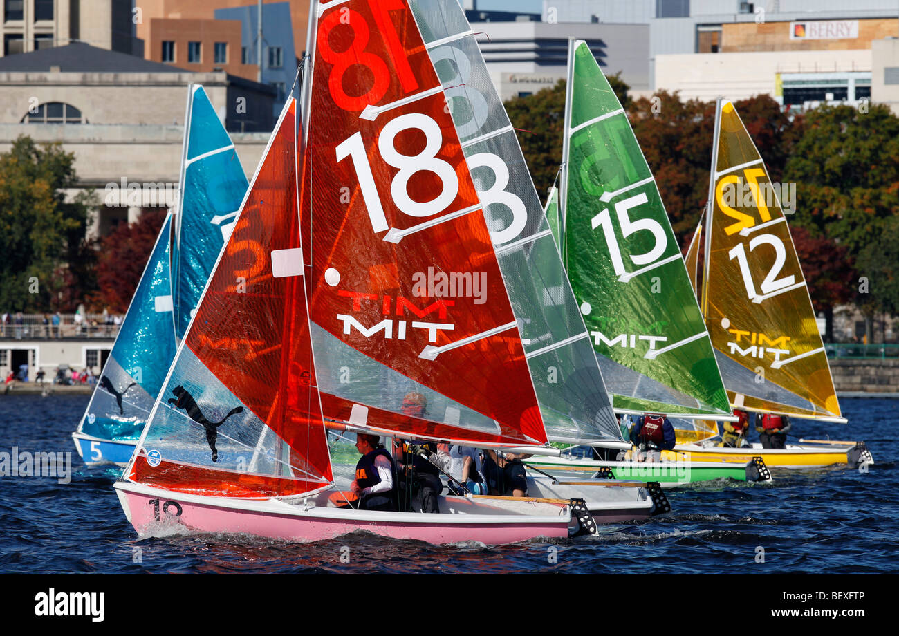 Inter Stiftskirche Segelboot Race, Charles River, Boston, Massachusetts Stockfoto