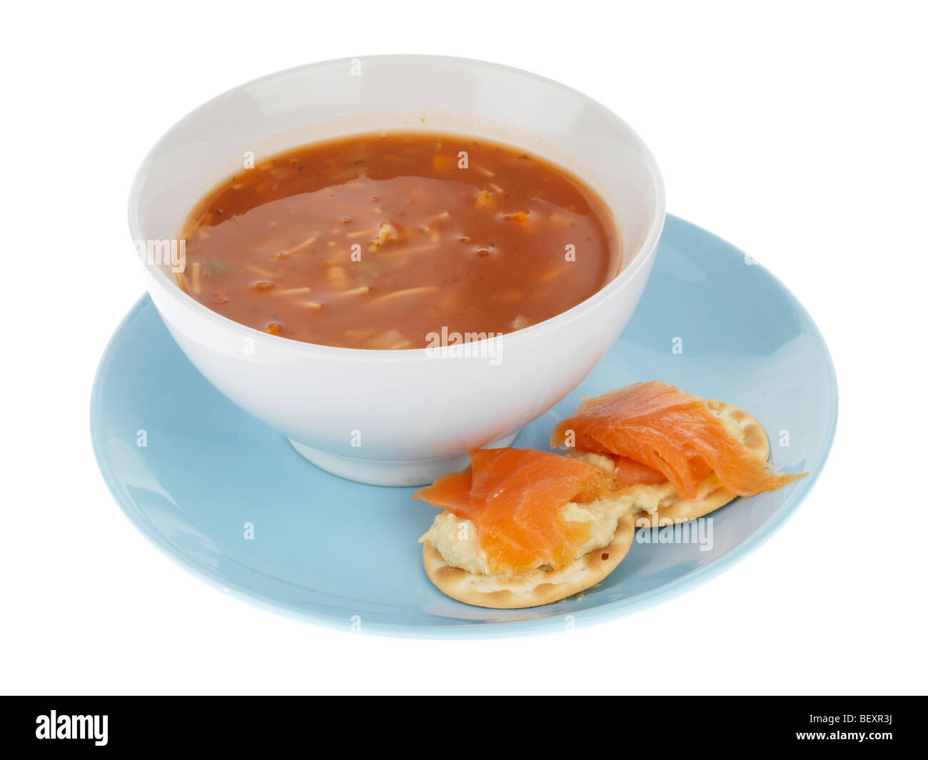 Minestrone-Suppe mit Wasser Kekse Stockfoto