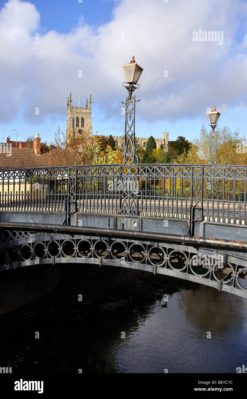 Tickford Brücke über den Fluss Ouzel, Newport Pagnell, Buckinghamshire, England, Vereinigtes Königreich Stockfoto
