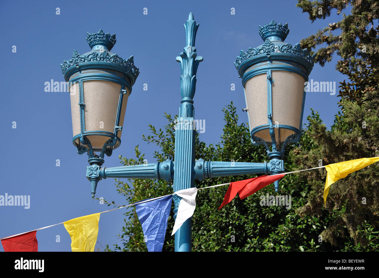 Verziert Straßenlaternen, Stadt Zentrum, Ayia Napa, Bezirk Famagusta, Zypern Stockfoto