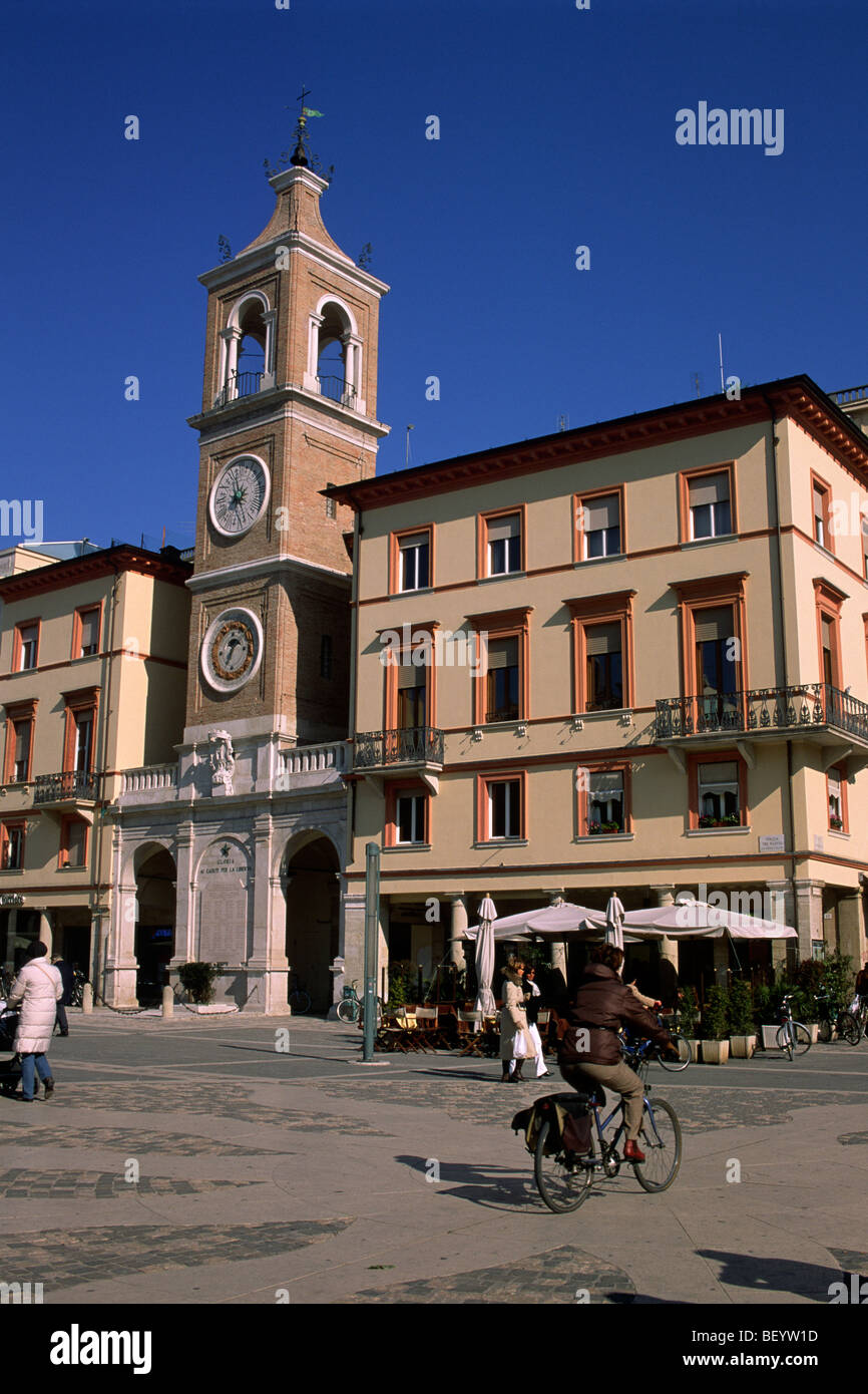 Italien, Emilia Romagna, Rimini, Piazza Tre Martiri, Uhrenturm Stockfoto