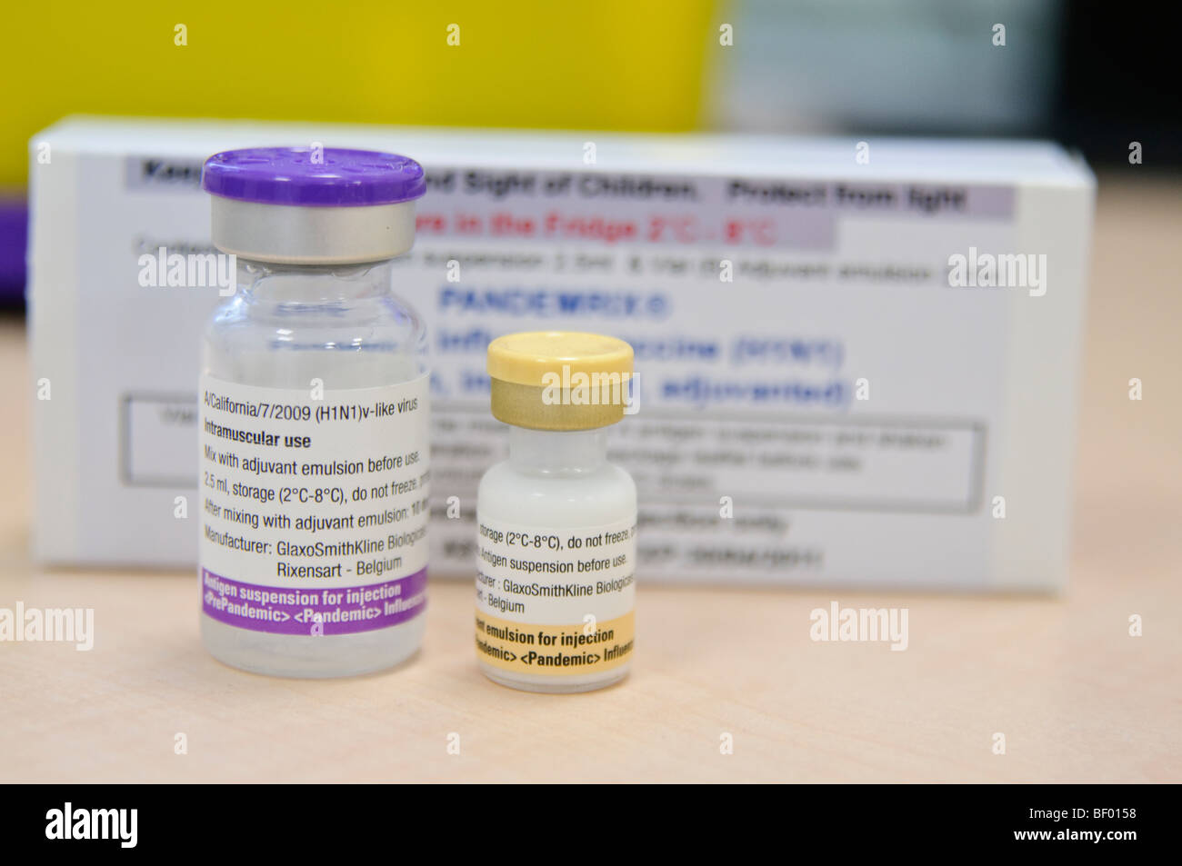 Ampulle/Ampulle von Pandemrix, GlaxoSmithKline Schweinegrippe-Impfstoff. Stockfoto