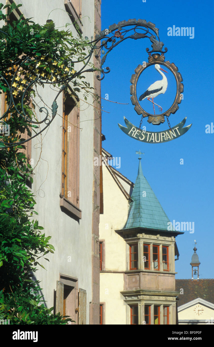 Restaurant, Gasthaus Zeichen, Storch, Weindorf Riquewihr, Elsass, Frankreich Stockfoto
