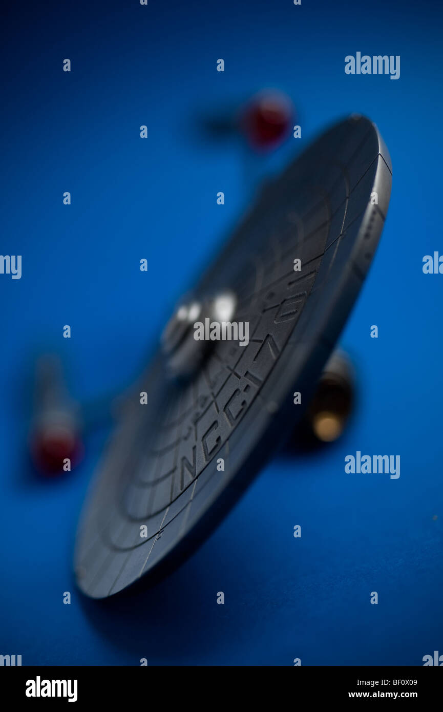 Zinn Modell des berühmten Raumschiffs USS Enterprise, von TV Star Trek. Stockfoto