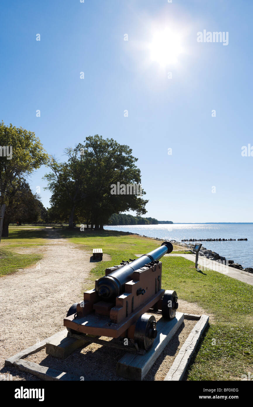 Kanone an den Ufern des James River, historische Jamestowne, Colonial National Historical Park, Virginia, USA Stockfoto