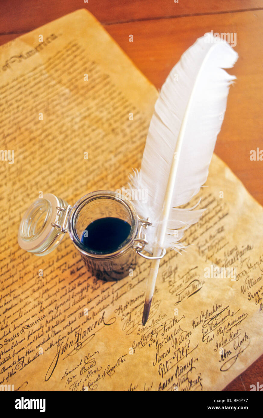 Tinte Tintenfass Zeichen Signatur Regierung Freiheit Usa Amerika Quill Feder  Dokument Geschichte Historisches Wahrzeichen Stockfotografie - Alamy