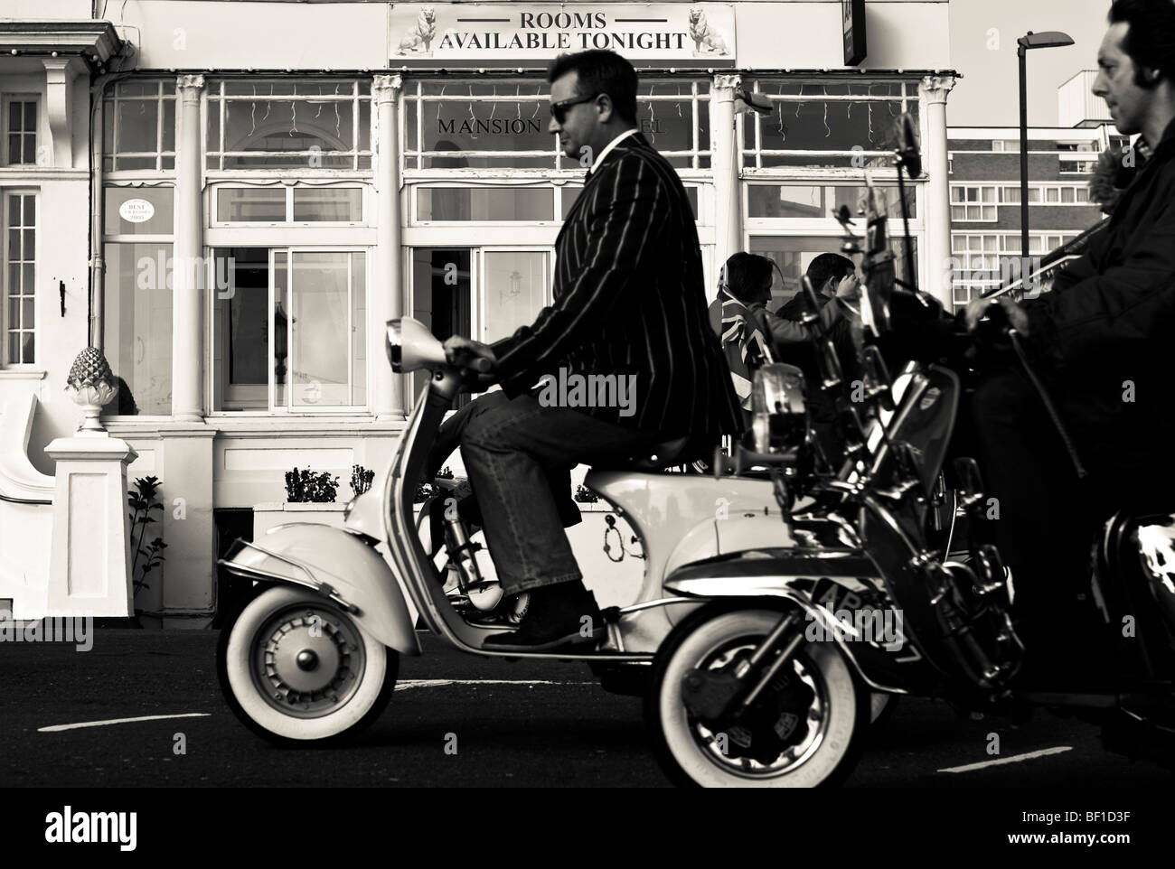 Teil des Making of des Spielfilms "Brighton Rock" vor Ort in Eastbourne 2009 Stockfoto Teil des Making of des Spielfilms "Brighton Rock" vor Ort in Eastbourne 2009 Stockfoto