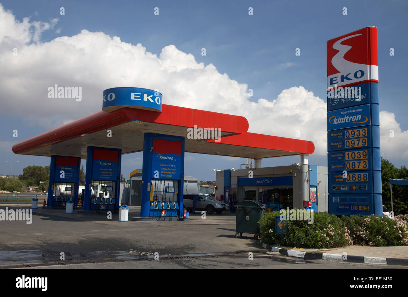Eko-hellenic Petroleum-Tankstelle in der Republik Zypern Stockfoto