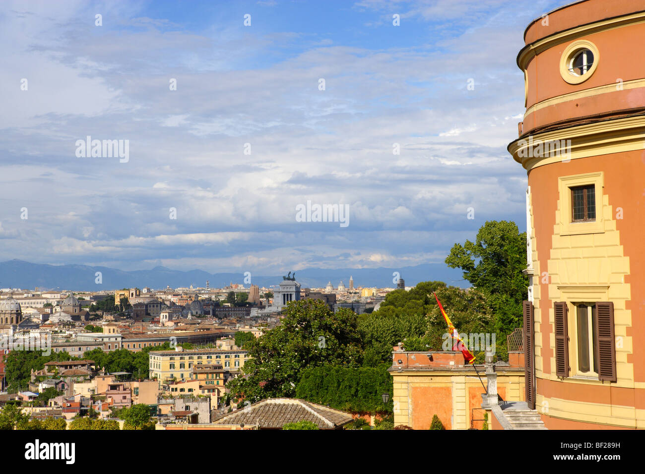 Blick auf die spanische Botschaft und die Stadt von Rom, Italien, Europa Stockfoto