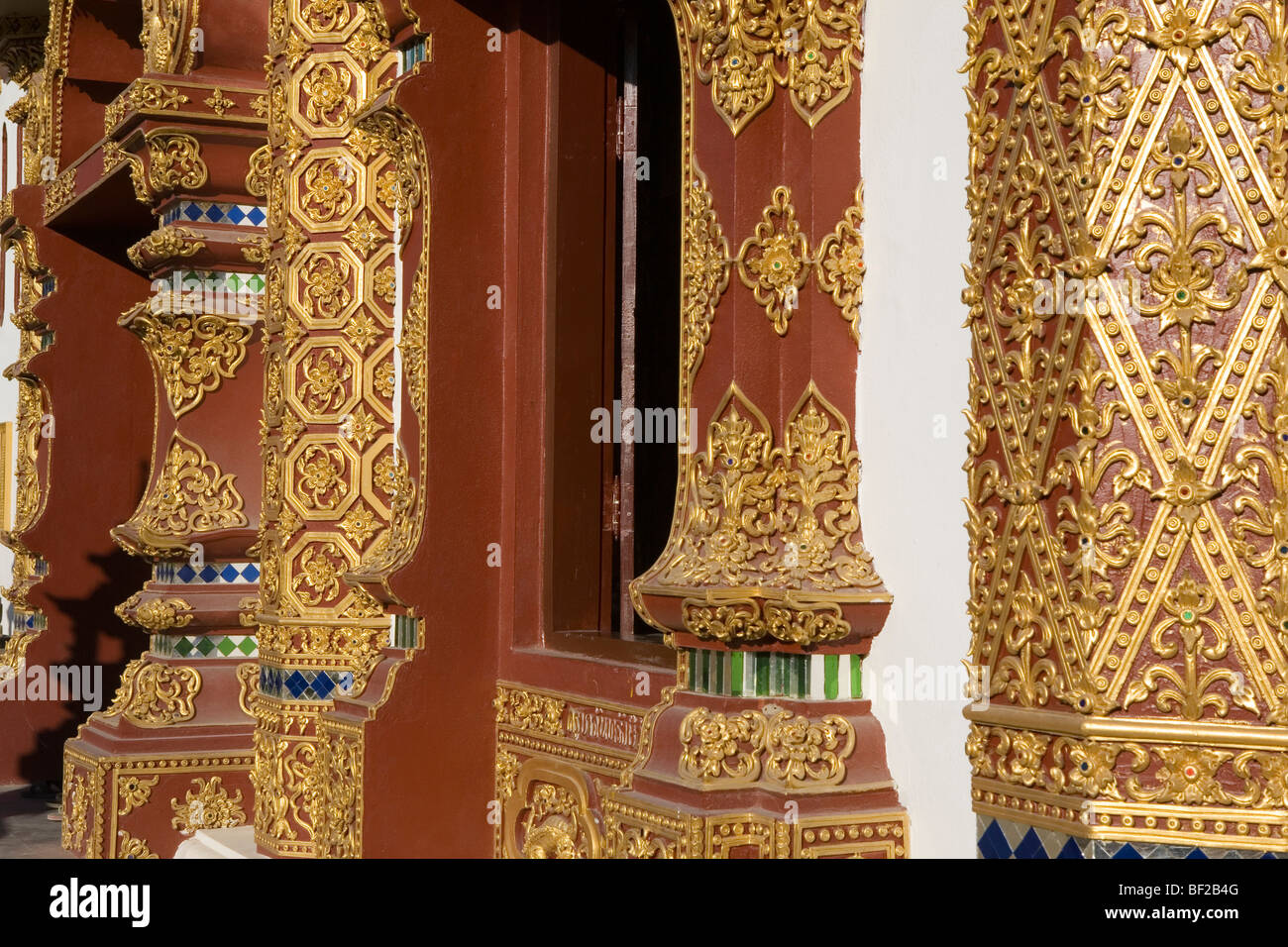 Ornamente von Wat Kuan Kama, buddhistische Tempel in Chiang Mai, Provinz Ciang Mai, Thailand Stockfoto