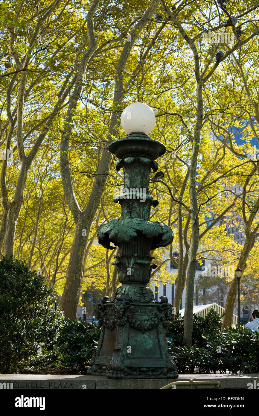 Bryant Park im Herbst, Midtown Manhattan, New York City Stockfoto